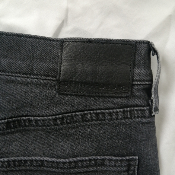 Aritzia Denim Forum The Arlo High Rise Straight Jeans in Black Licorice 31 - Picture 12 of 16